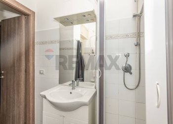 Bagno - Trilocale Viale Autonomia
 
81, Caltagirone - foto 7