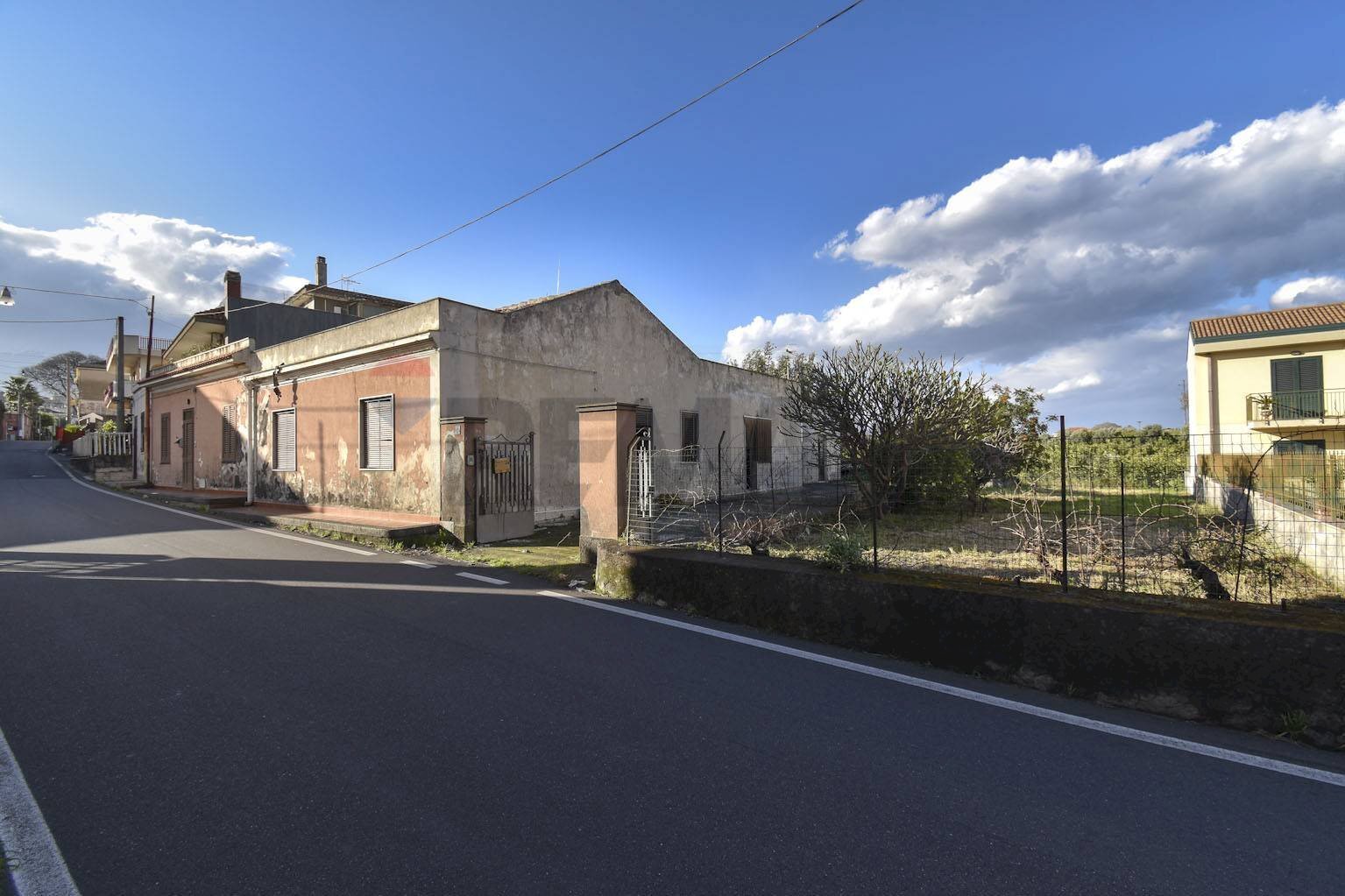 Casa all\'aperto - Casa indipendente Via Guardia Stazzo
 
57, Acireale - foto 1