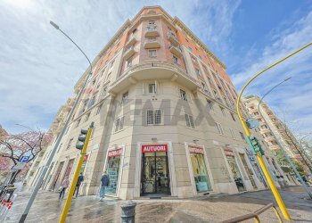 Edificio all\'aperto - Attività Commerciale via satrico
40, Roma - foto 6