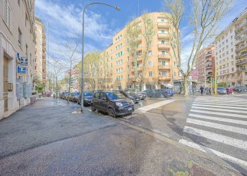 Edificio all\'aperto - Attività Commerciale via satrico
40, Roma - foto 7