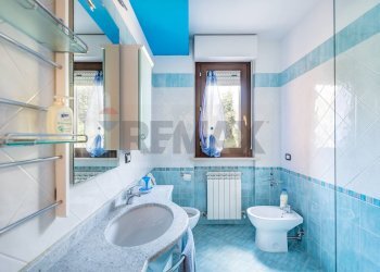 Bagno - Appartamento Via Silvio Pellico
49, Castelbellino - foto 9