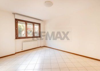 Stanza vuota - Appartamento Via Silvio Pellico
49, Castelbellino - foto 11