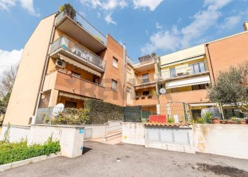 Edificio all\'aperto - Appartamento Via Silvio Pellico
49, Castelbellino - foto 19