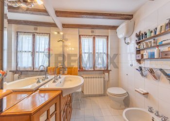 Bagno - Residence VIA VOCABOLO CHIORANO
 
10, Magliano Sabina - photo 16