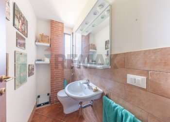 Bagno - Residence VIA VOCABOLO CHIORANO
 
10, Magliano Sabina - photo 25