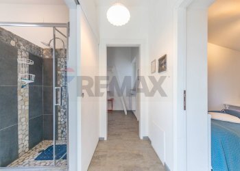 Hall / corridoio - Residence VIA VOCABOLO CHIORANO
 
10, Magliano Sabina - photo 62