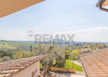 Vista delle montagne - Residence VIA VOCABOLO CHIORANO
 
10, Magliano Sabina - photo 74