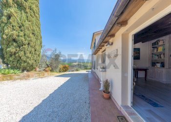 Terrazza - Residence VIA VOCABOLO CHIORANO
 
10, Magliano Sabina - photo 80