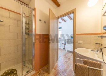 Bagno - Residence VIA VOCABOLO CHIORANO
 
10, Magliano Sabina - photo 110