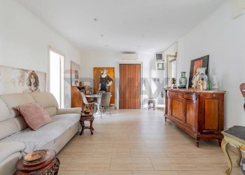 Soggiorno - Quadrilocale Viale XXI Aprile
 
109, Roma - foto 14