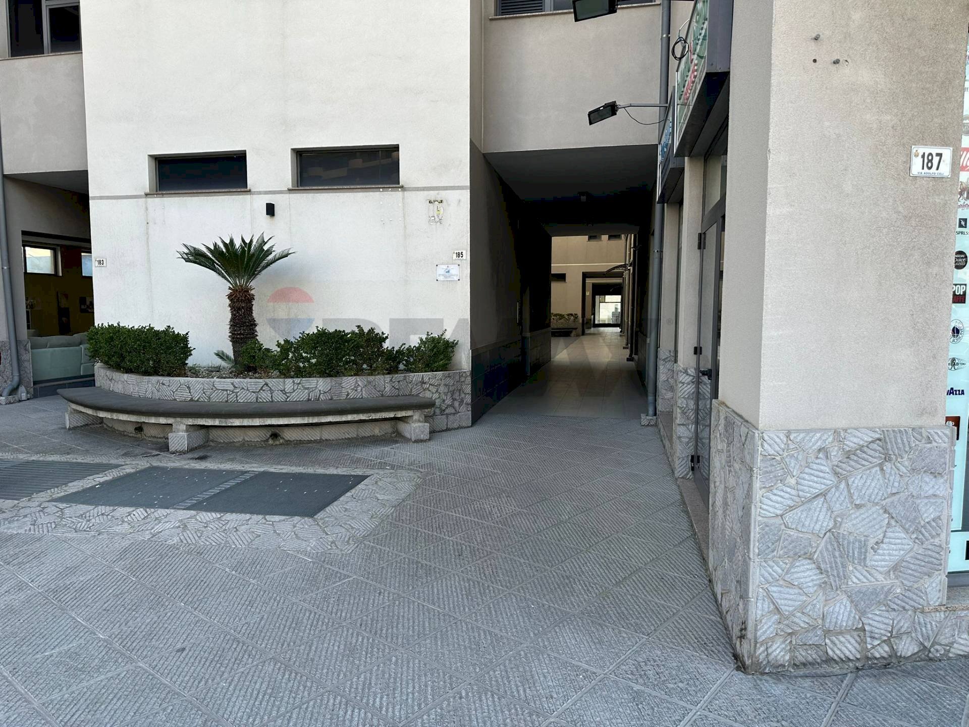 Edificio all\'aperto - Quadrilocale S.S.114 San Filippo
 
185, Messina - foto 3