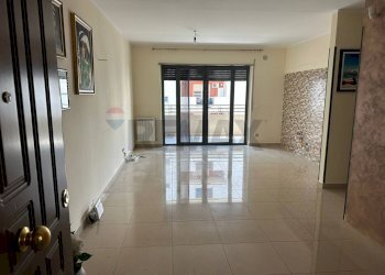 Stanza vuota - Quadrilocale S.S.114 San Filippo
 
185, Messina - foto 10