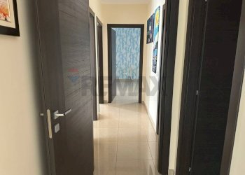 Hall / corridoio - Quadrilocale S.S.114 San Filippo
 
185, Messina - foto 14