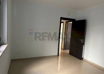 Stanza vuota - Quadrilocale S.S.114 San Filippo
 
185, Messina - foto 25