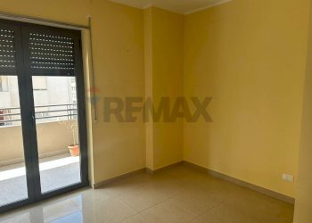 Stanza vuota - Quadrilocale S.S.114 San Filippo
 
185, Messina - foto 27