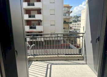 Balcone - Quadrilocale S.S.114 San Filippo
 
185, Messina - foto 29