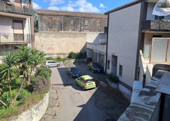 Edificio all\'aperto - Quadrilocale via Stazione
 
1, Mascali - foto 5