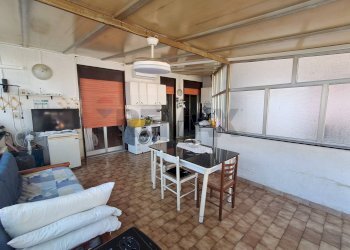 Sala da pranzo - Quadrilocale via Stazione
 
1, Mascali - foto 13