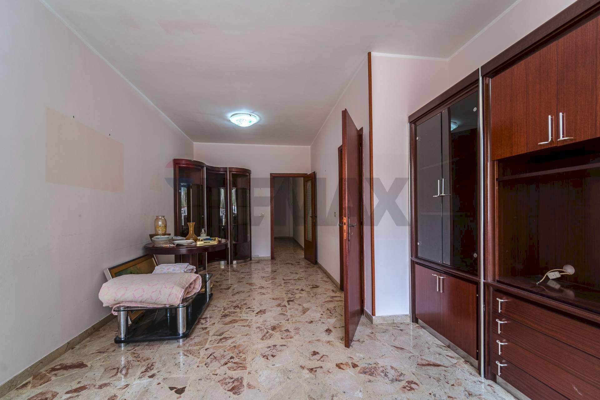 Hall / corridoio - Trilocale Via Noviziato Casazza
72, Messina - foto 2