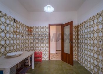 Cucina - Trilocale Via Noviziato Casazza
 
72, Messina - foto 20