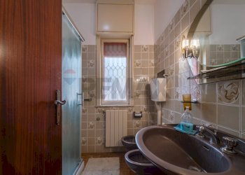 Bagno - Trilocale Via Noviziato Casazza
 
72, Messina - foto 24