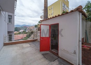 Terrazza - Trilocale Via Noviziato Casazza
 
72, Messina - foto 29