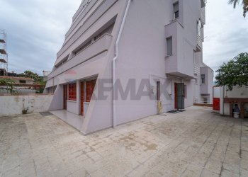 Terrazza - Trilocale Via Noviziato Casazza
 
72, Messina - foto 32