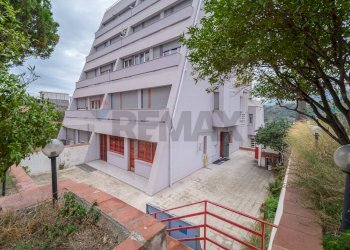 Edificio all\'aperto - Trilocale Via Noviziato Casazza
 
72, Messina - foto 34