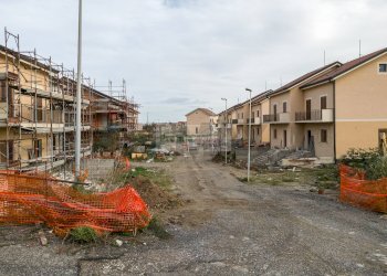 Edificio all\'aperto - Casa semi indipendente C/da Petrazza, Messina - foto 60
