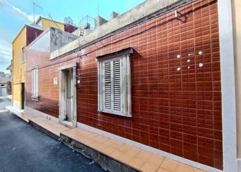 Casa all\'aperto - Casa indipendente Via  Magnano Salvatore
 
15, Siracusa - foto 1