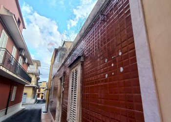 Edificio all\'aperto - Casa indipendente Via  Magnano Salvatore
 
15, Siracusa - foto 8
