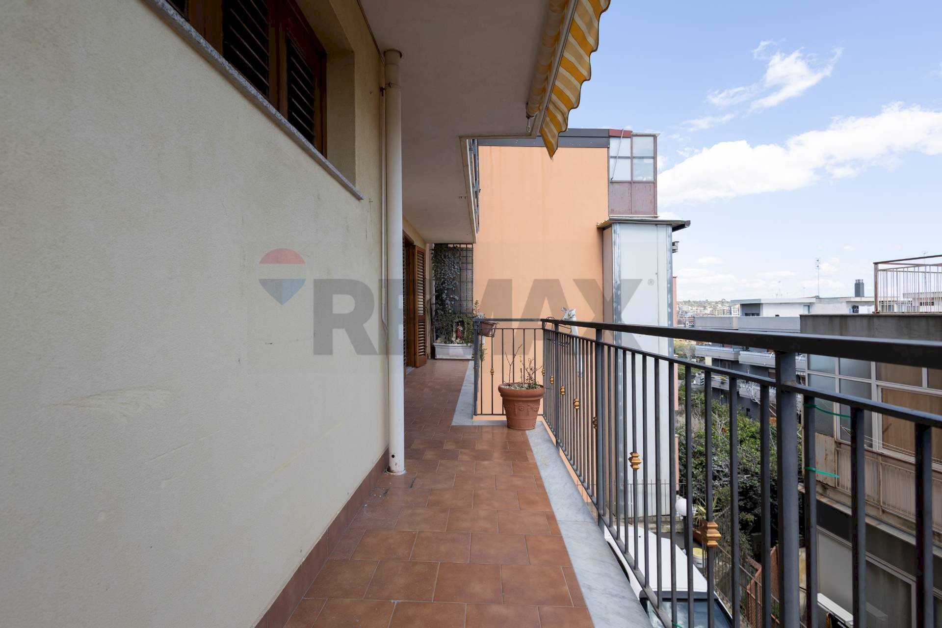 Balcone - Trilocale Via Finocchiari
 
178, Aci Catena - foto 1