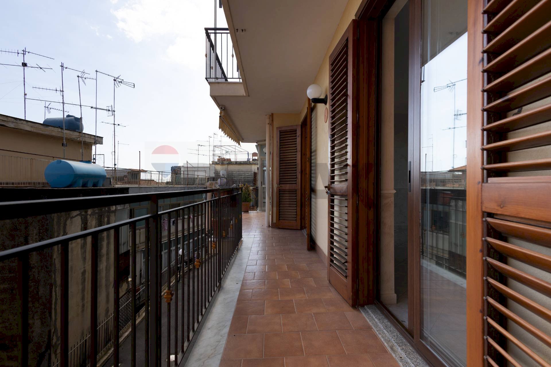 Balcone - Trilocale Via Finocchiari
 
178, Aci Catena - foto 2