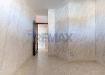 Hall / corridoio - Three-room apartment Via Finocchiari
 
178, Aci Catena - photo 7