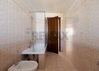 Bagno - Three-room apartment Via Finocchiari
 
178, Aci Catena - photo 9