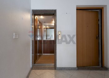 Hall / corridoio - Three-room apartment Via Finocchiari
 
178, Aci Catena - photo 22