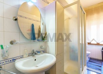 Bagno - Apartment Via Gabriele D'annunzio
 
33, Catania - photo 29