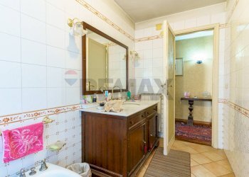 Bagno - Apartment Via Gabriele D'annunzio
 
33, Catania - photo 36