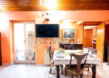 Sala da pranzo - Quadrilocale via francavilla
 
122, Taormina - foto 5