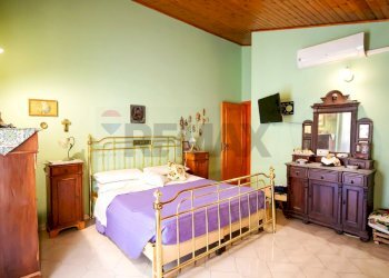 Camera / camera da letto - Quadrilocale via francavilla
 
122, Taormina - foto 29