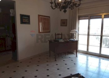 Sala da pranzo - Appartamento Via Noviziato Casazza
 
62, Messina - foto 6