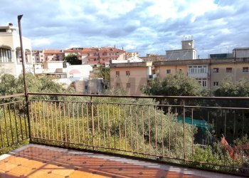 Balcone - Appartamento Via Noviziato Casazza
 
62, Messina - foto 15