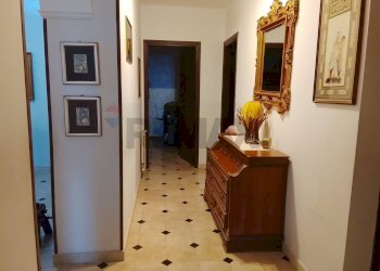 Hall / corridoio - Appartamento Via Noviziato Casazza
 
62, Messina - foto 18