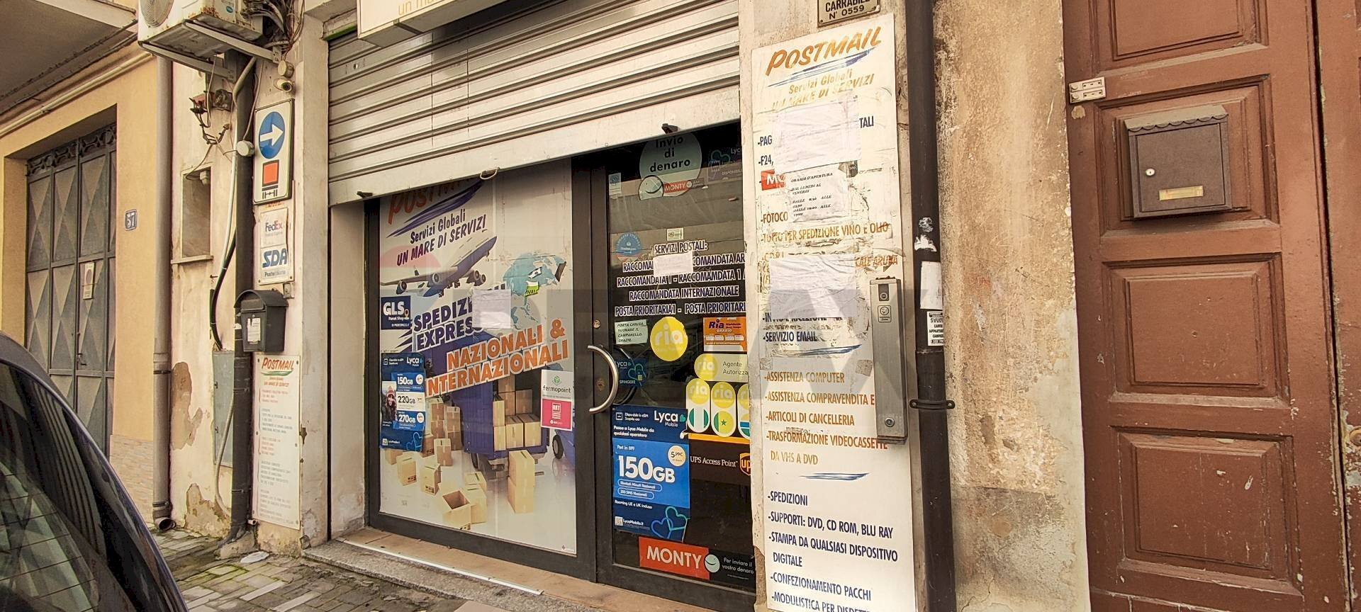 Edificio all\'aperto - Attività Commerciale VIA ESCURIALES
 
59, Caltagirone - foto 3