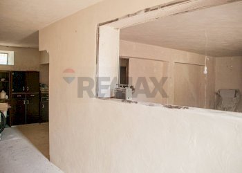 Hall / corridoio - Villa Via Marco Polo
 
7, Lariano - foto 25