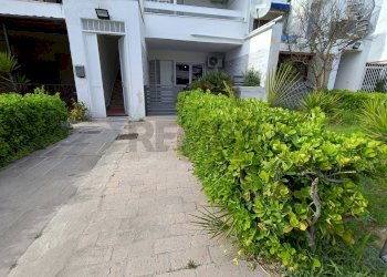 Edificio all\'aperto - Villa a Schiera Via dello Scirocco
 
12, Manfredonia - foto 2