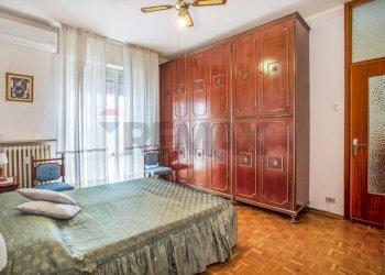 Camera / camera da letto - Quadrilocale Via Madonna delle Grazie
 
3, Trecate - foto 17