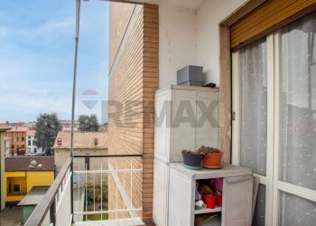 Balcone - Quadrilocale Via Madonna delle Grazie
 
3, Trecate - foto 18