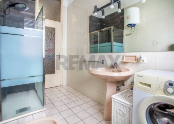 Bagno - Quadrilocale Via Madonna delle Grazie
 
3, Trecate - foto 20