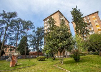 Edificio all\'aperto - Quadrilocale Via Madonna delle Grazie
 
3, Trecate - foto 21